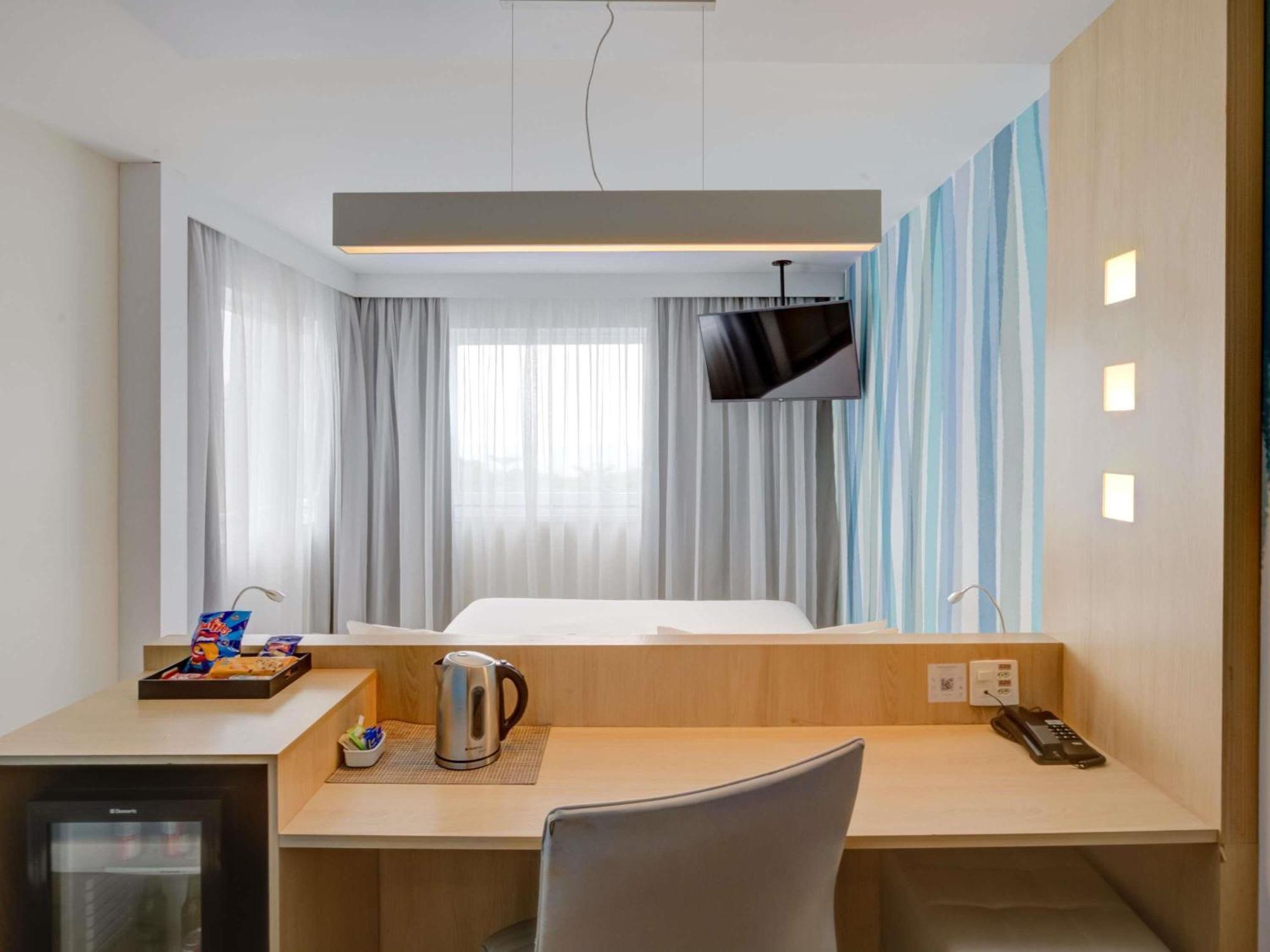 Superior Room Double Bed Ocean View