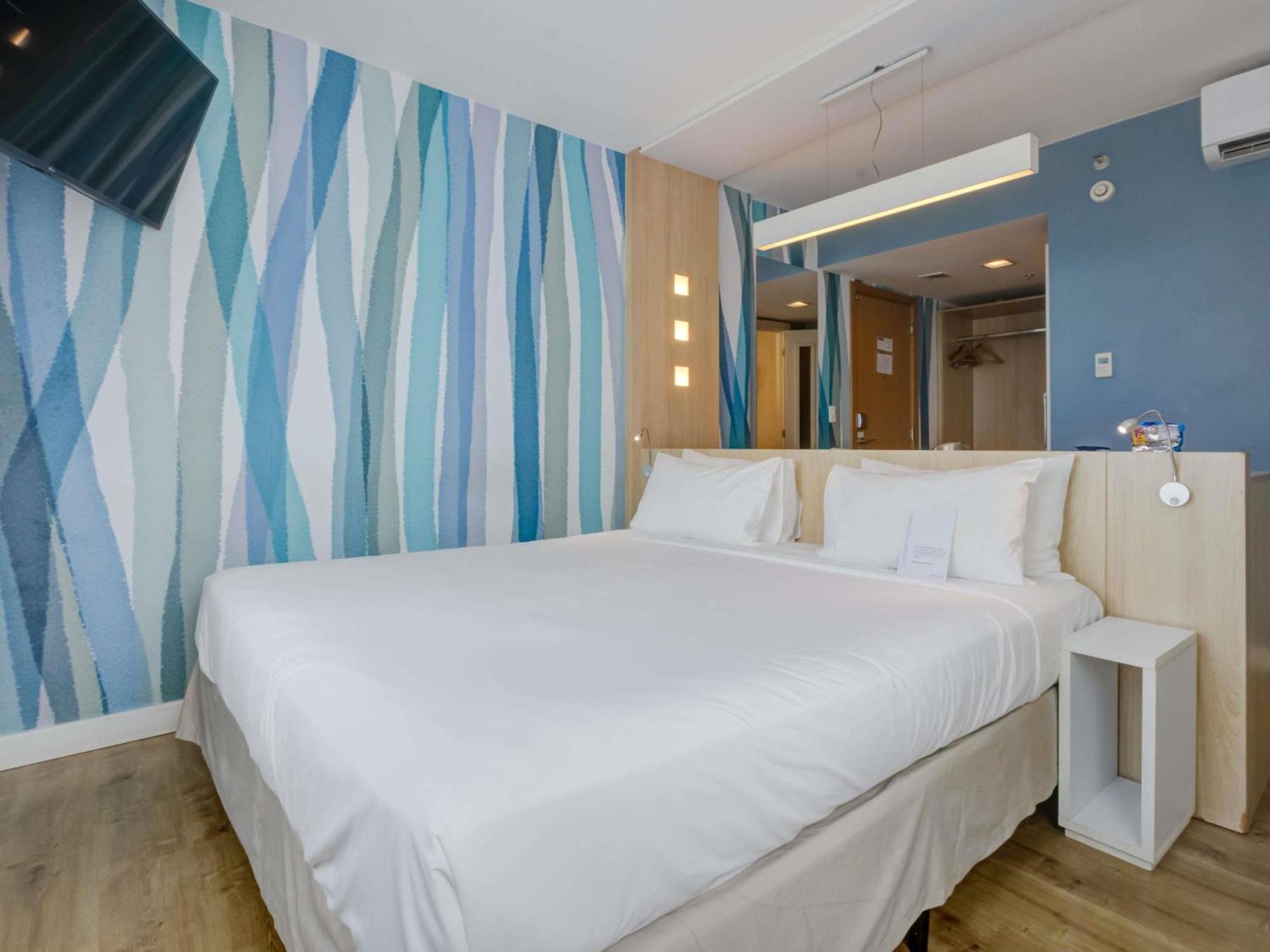 Superior Room Double Bed Ocean View